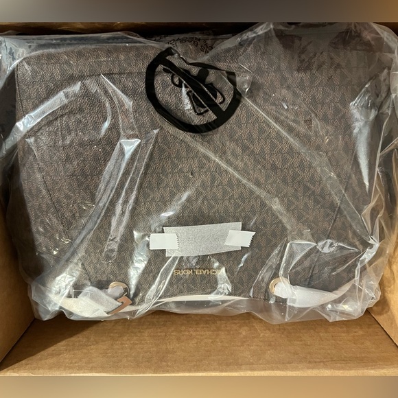 Michael Kors Jet Set Large Signature Logo Shoulder Bag - Picture 3 of 4